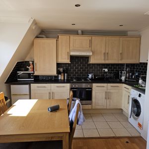 KITCHEN- click for photo gallery